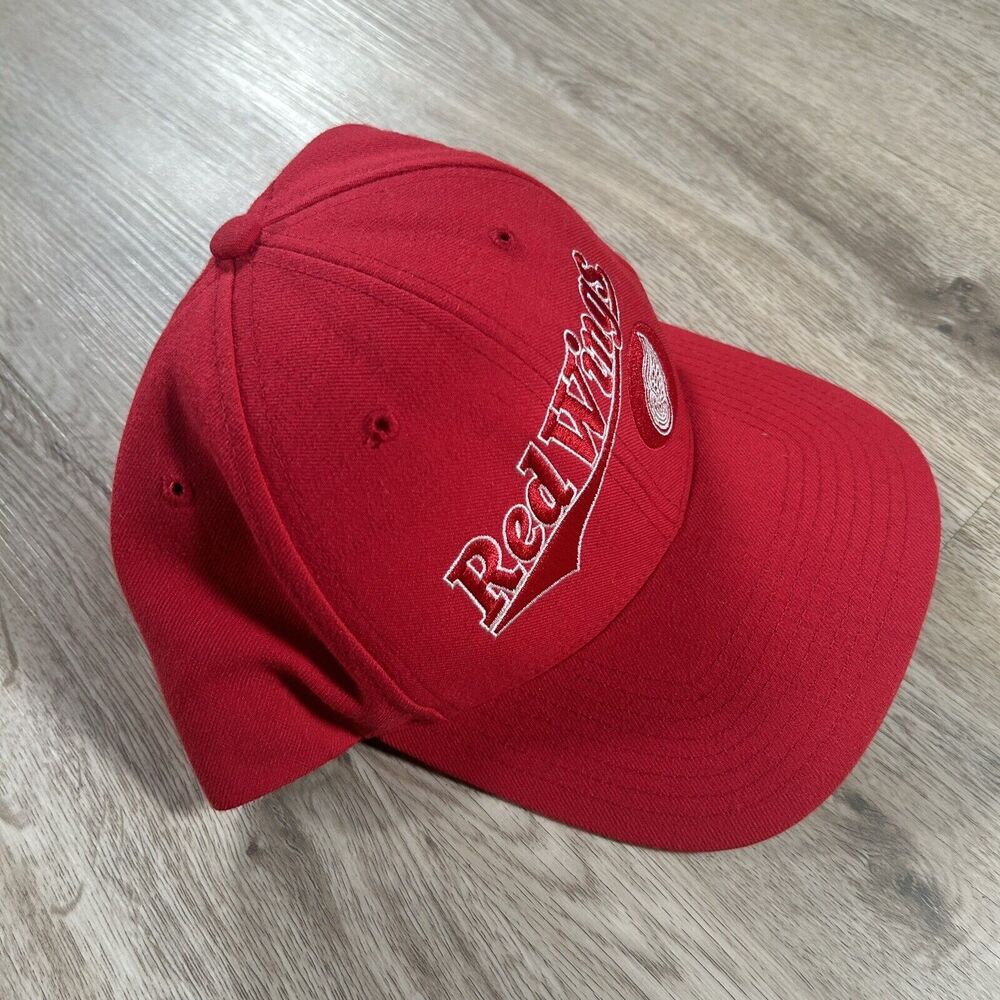 Vintage Detroit Red Wings Hat Snapback NHL Hockey Red Twins Enterprise Cap - Picture 9 of 9